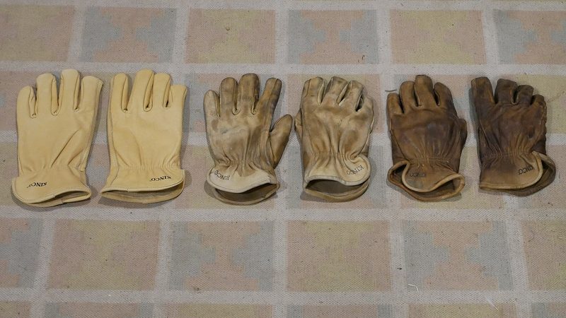 A pair of leather work gloves, the category this note is shopping in